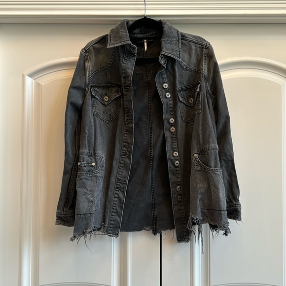 Free People moon dust Distressed Jean Jacket - Picture 2 of 9